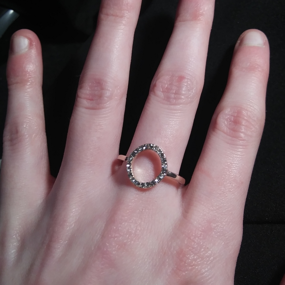 Free w/ Purchase🤑 Beautiful Jeweled Eternity Ring
